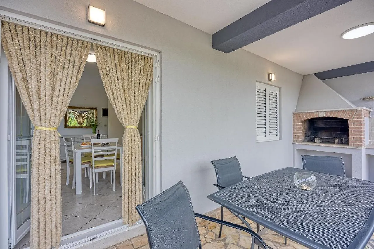 Marija Stinjan Apartment Croatia