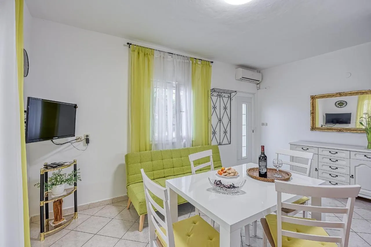 Marija Stinjan Apartment Croatia